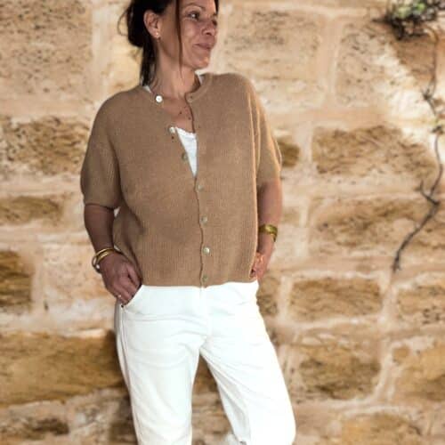 gilet manches courtes Lo en baby alpaga camel