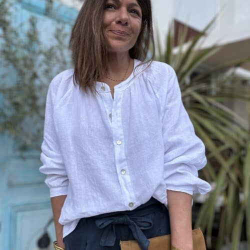 Chemise en lin blanche Albane, coupe droite ample et boutons nacrés