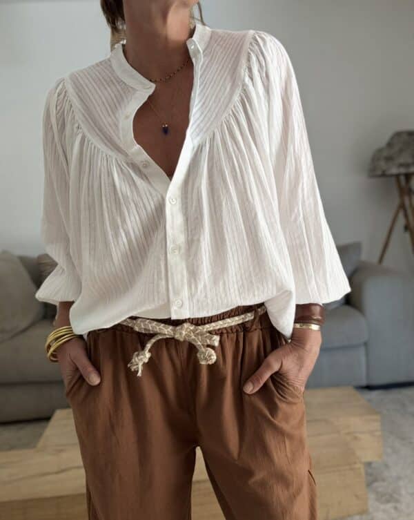 Chemise en voile de coton blanc brodé Séliane – Image 4
