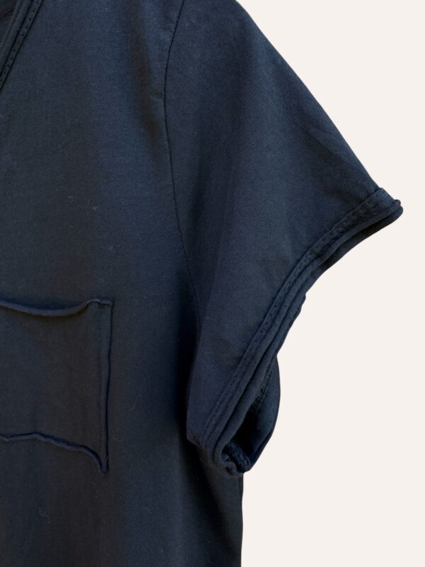 T-shirt noir en coton col V – Image 5