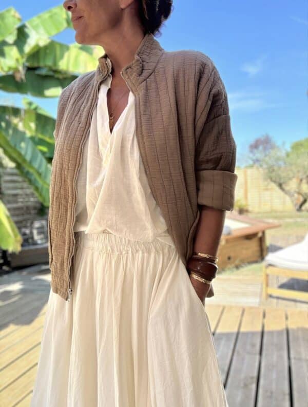 Veste matelassée légère en coton camel – Image 7