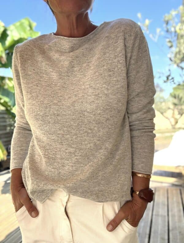 Pull fin en cachemire et laine gris clair – Image 2