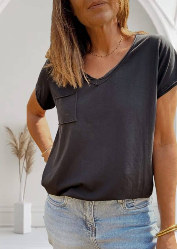T-shirt noir en coton col V – Image 6