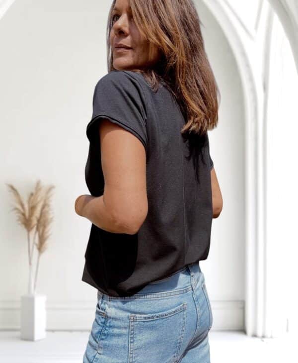 T-shirt noir en coton col V – Image 3