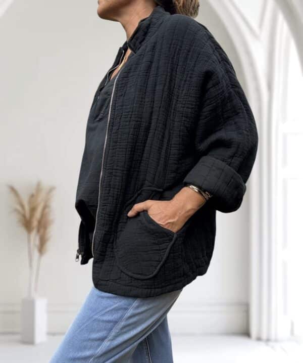 Veste matelassée légère en coton noir – Image 5