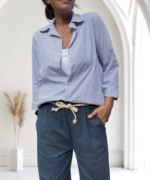 Chemise rayée bleu et blanc en coton – Image 5