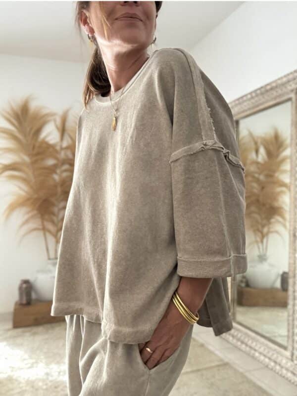 Sweat oversize en coton beige délavé manches 3/4
