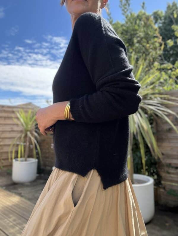Pull noir en baby alpaga – Image 7