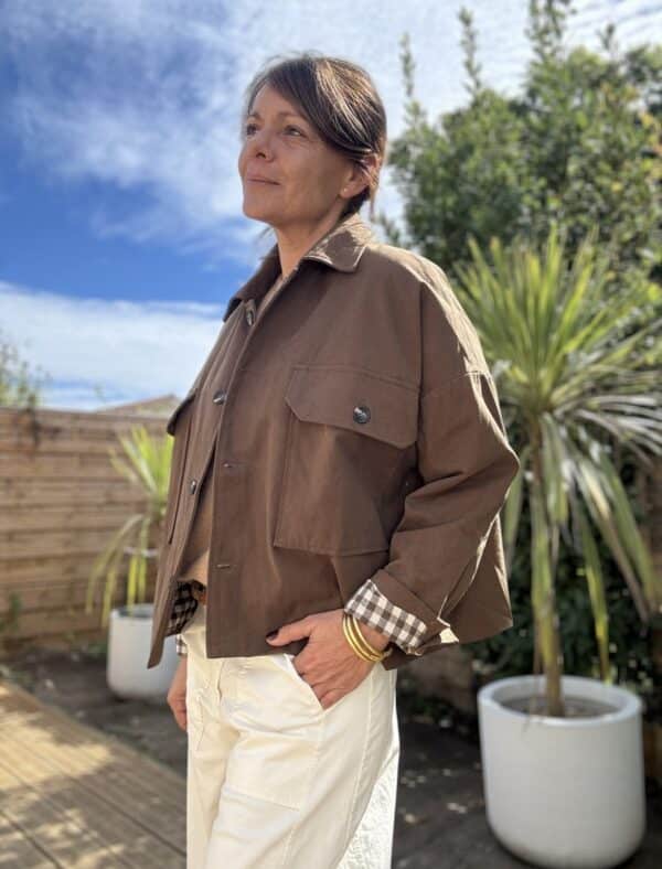 Veste ample en coton chocolat doublée à carreaux