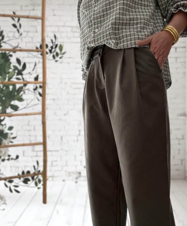 Pantalon à pinces kaki Ninou – Image 8