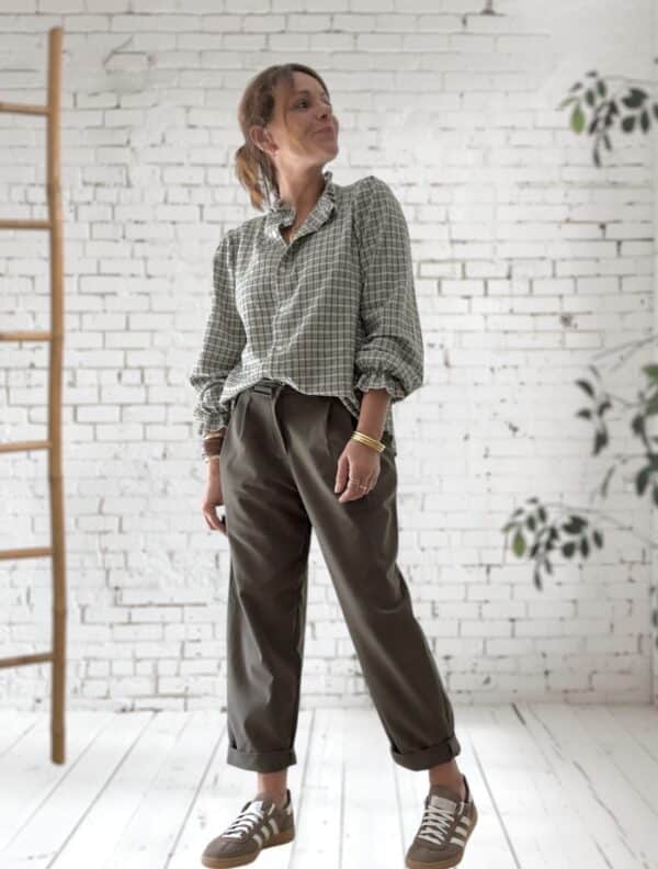 Pantalon à pinces kaki Ninou – Image 3