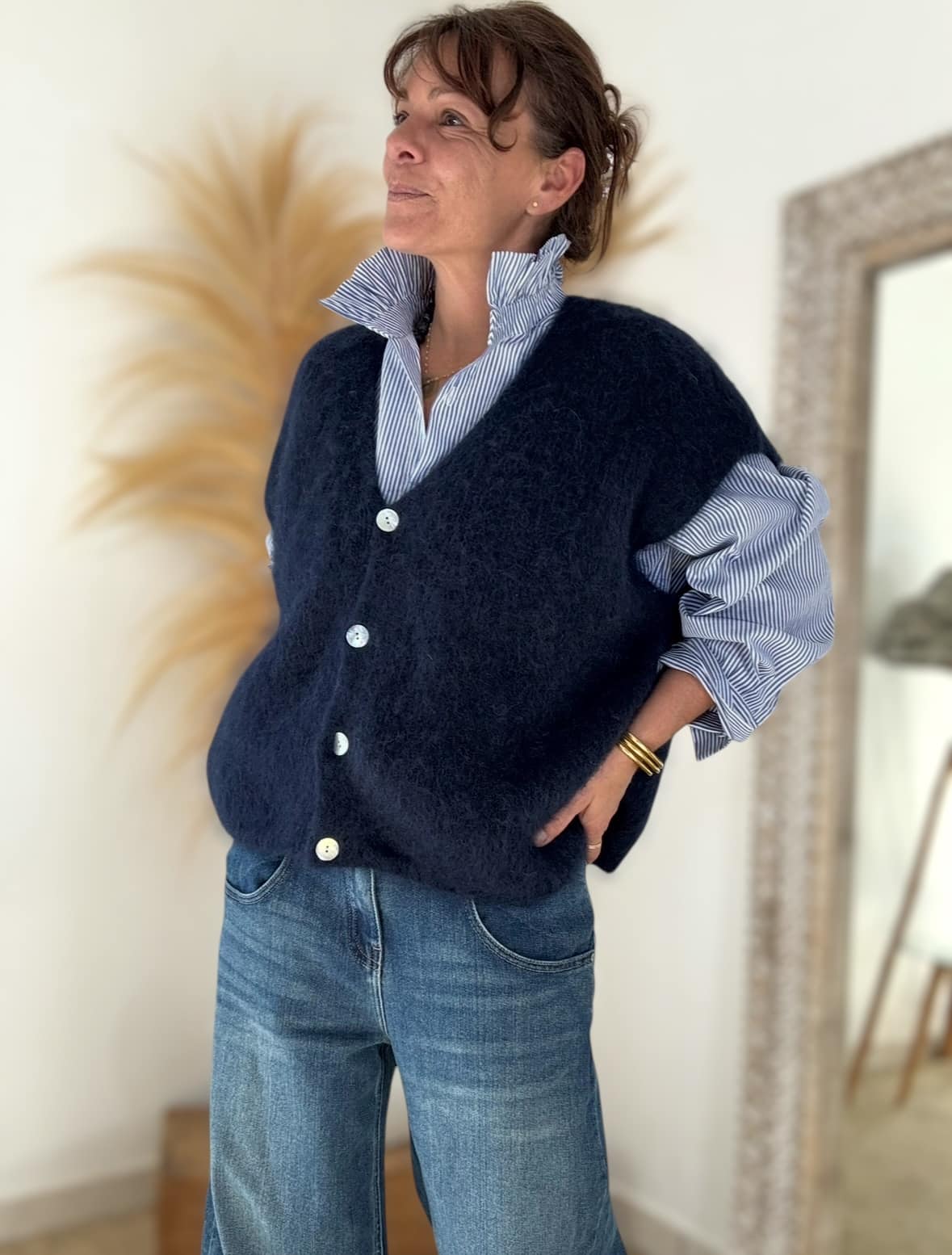 Gilet Marion ample sans manches marine en kid mohair – Image 5