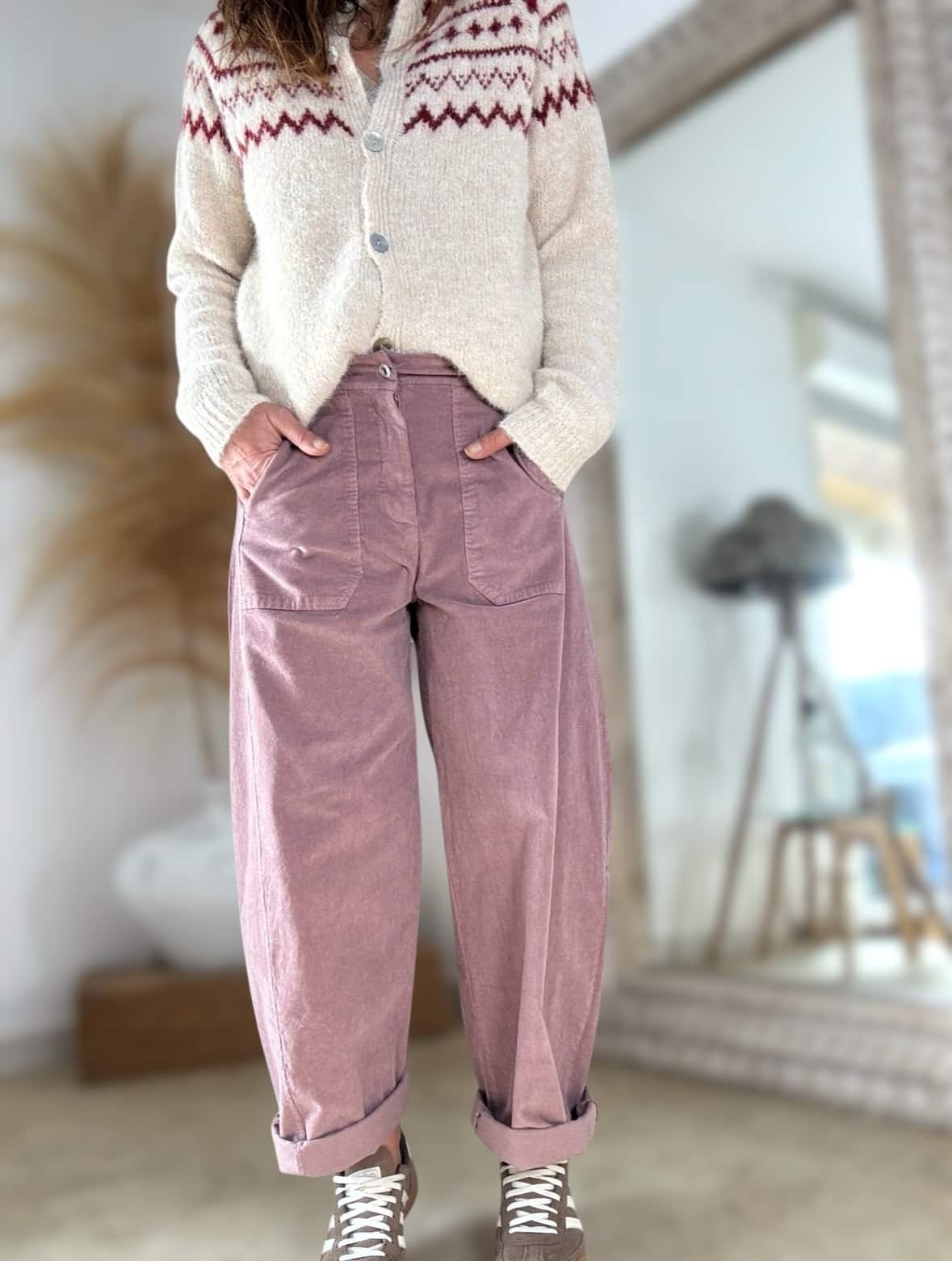 Pantalon Enzo en velours rose ancien , coupe ballon – Image 6