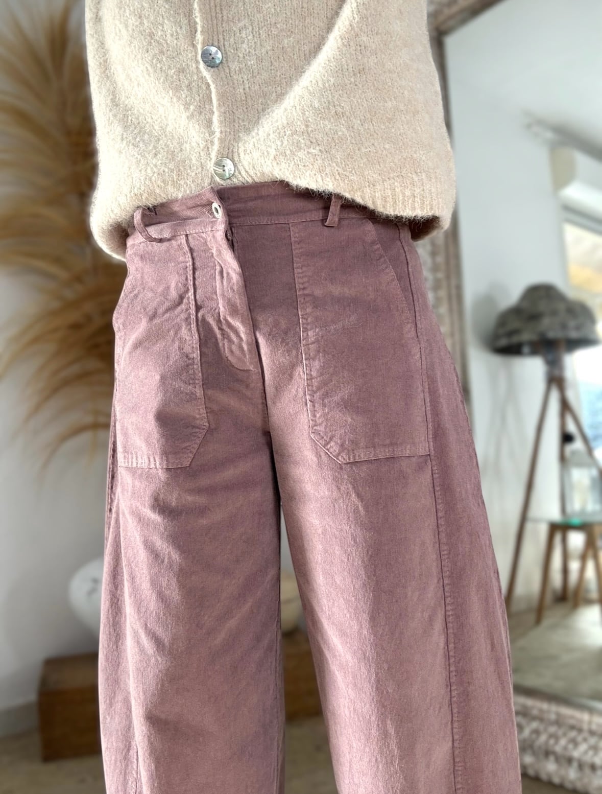 Pantalon Enzo en velours rose ancien , coupe ballon – Image 5