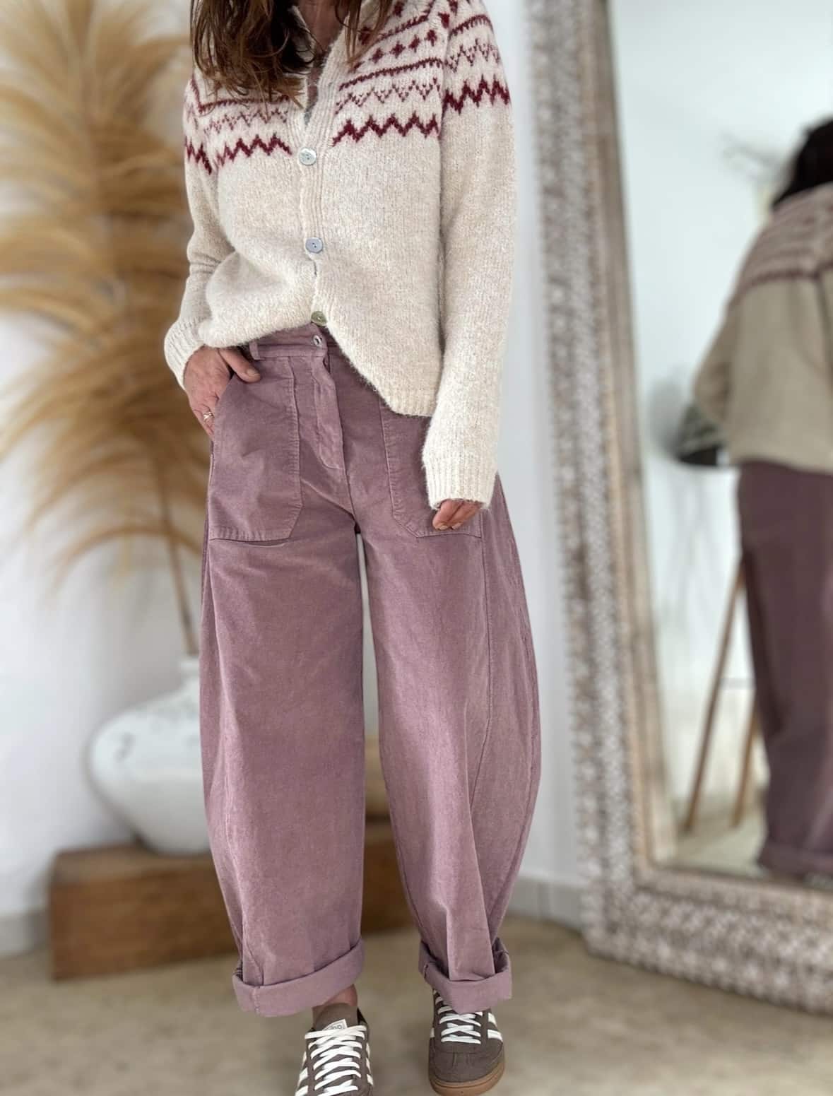 Pantalon Enzo en velours rose ancien , coupe ballon – Image 3