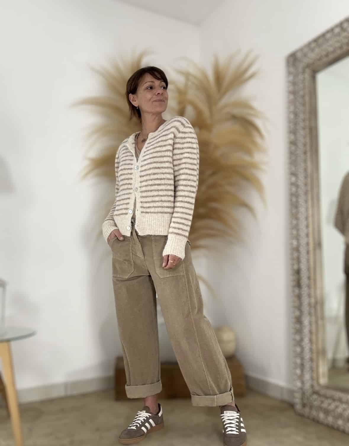 Gilet Isis rayé beige et camel – Image 6