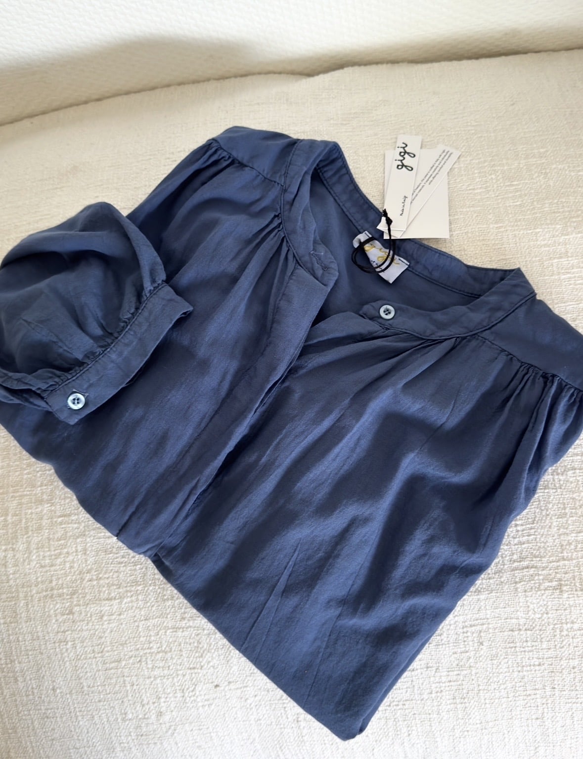 Chemise ample marine en voile de coton Gigi – Image 6