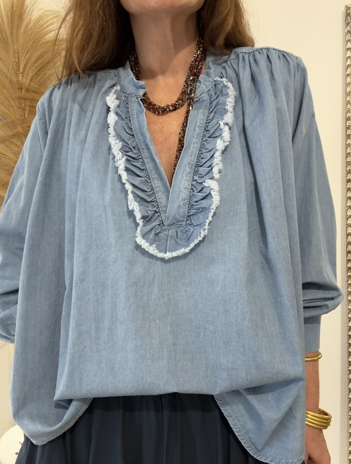 Blouse Colline en denim col volanté – Image 6
