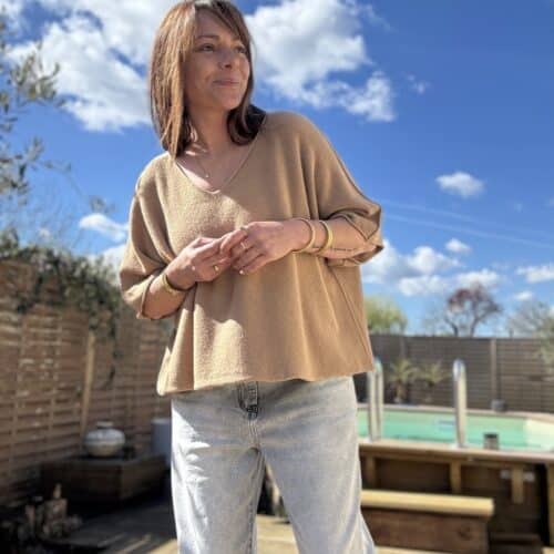 Pull ample camel Nano col V réversible