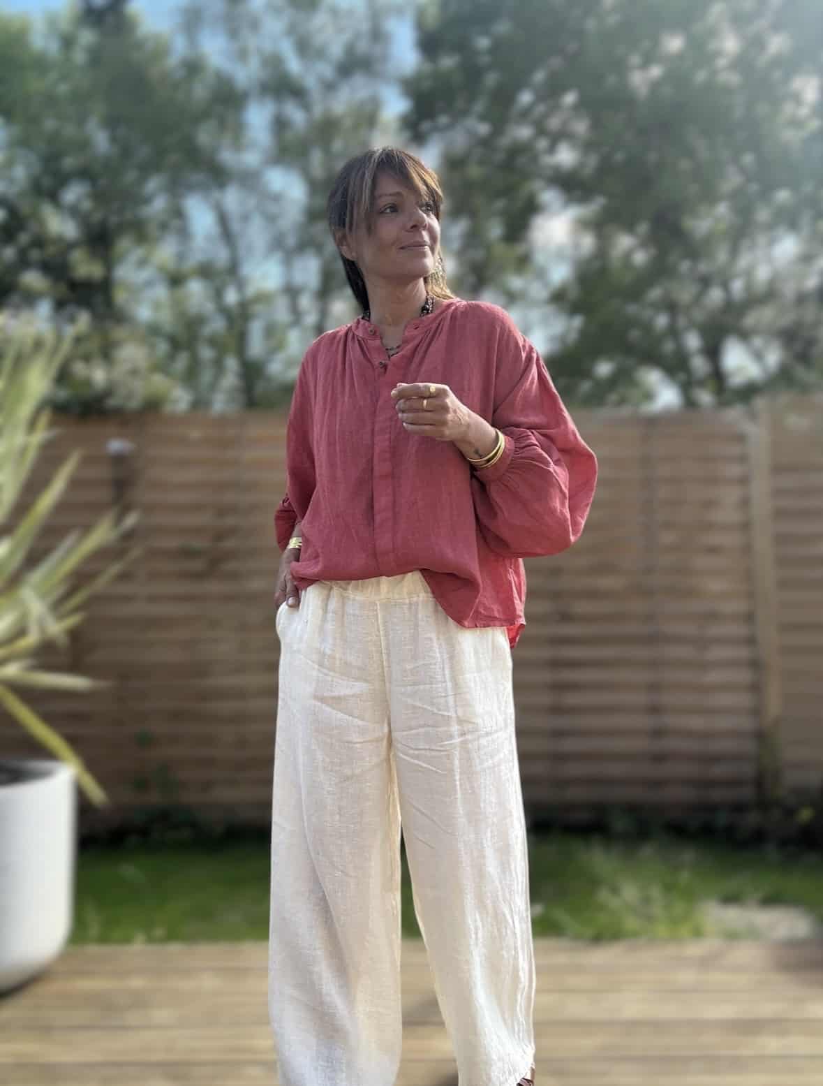 chemise ample en lin terracotta Lévana – Image 2