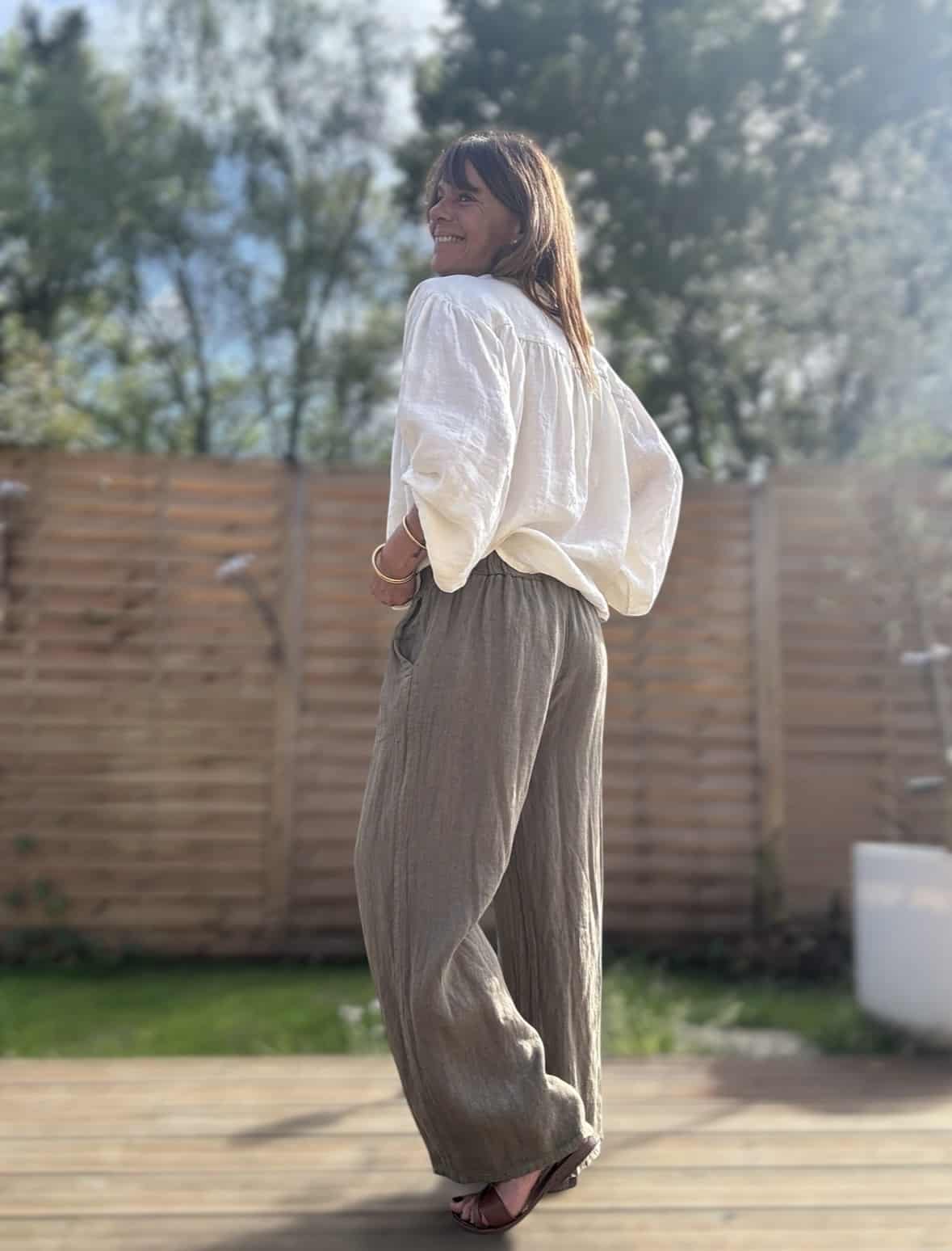 Pantalon Lumio en lin coupe droite ample kaki – Image 4