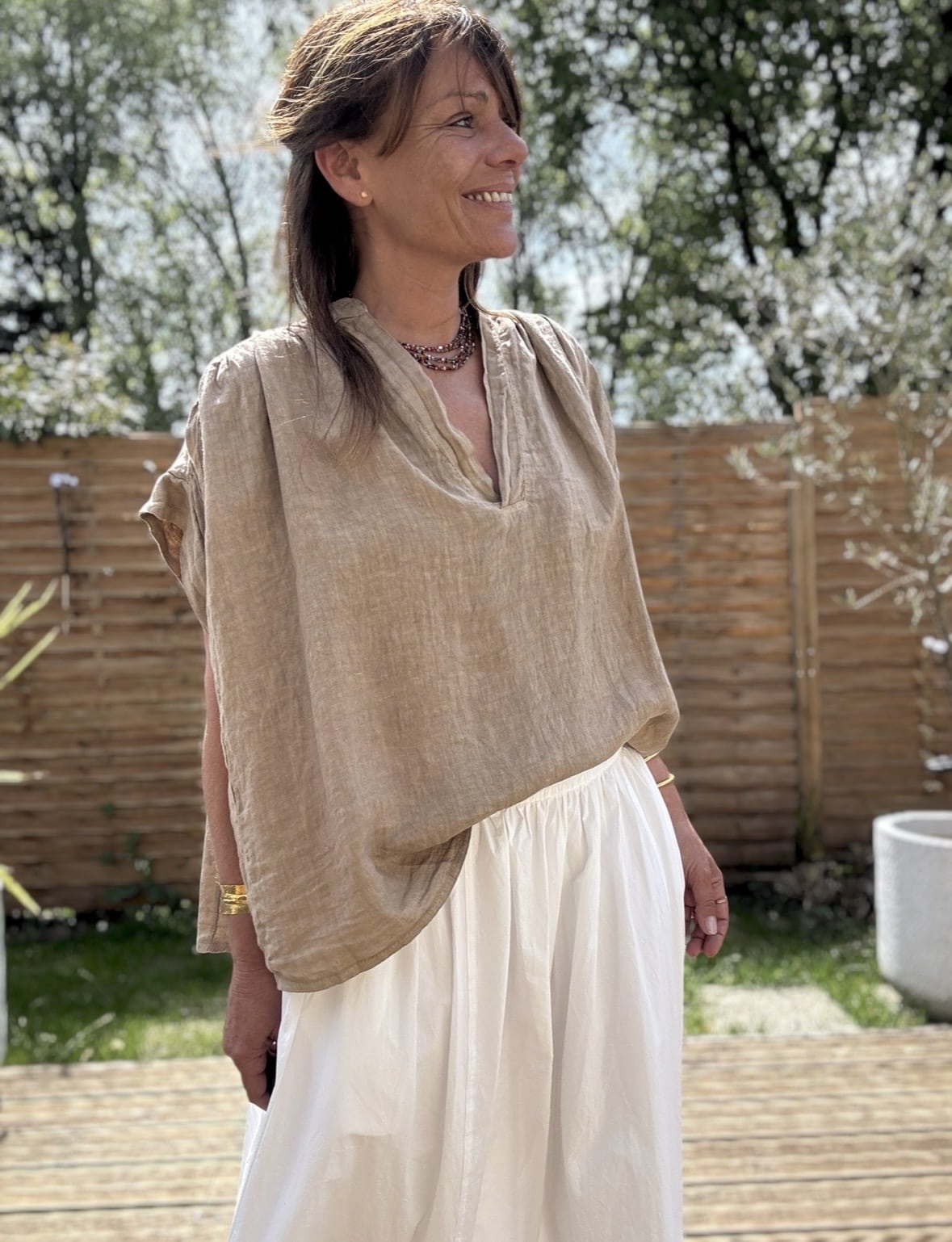 Blouse ample en lin camel Laila – Image 6