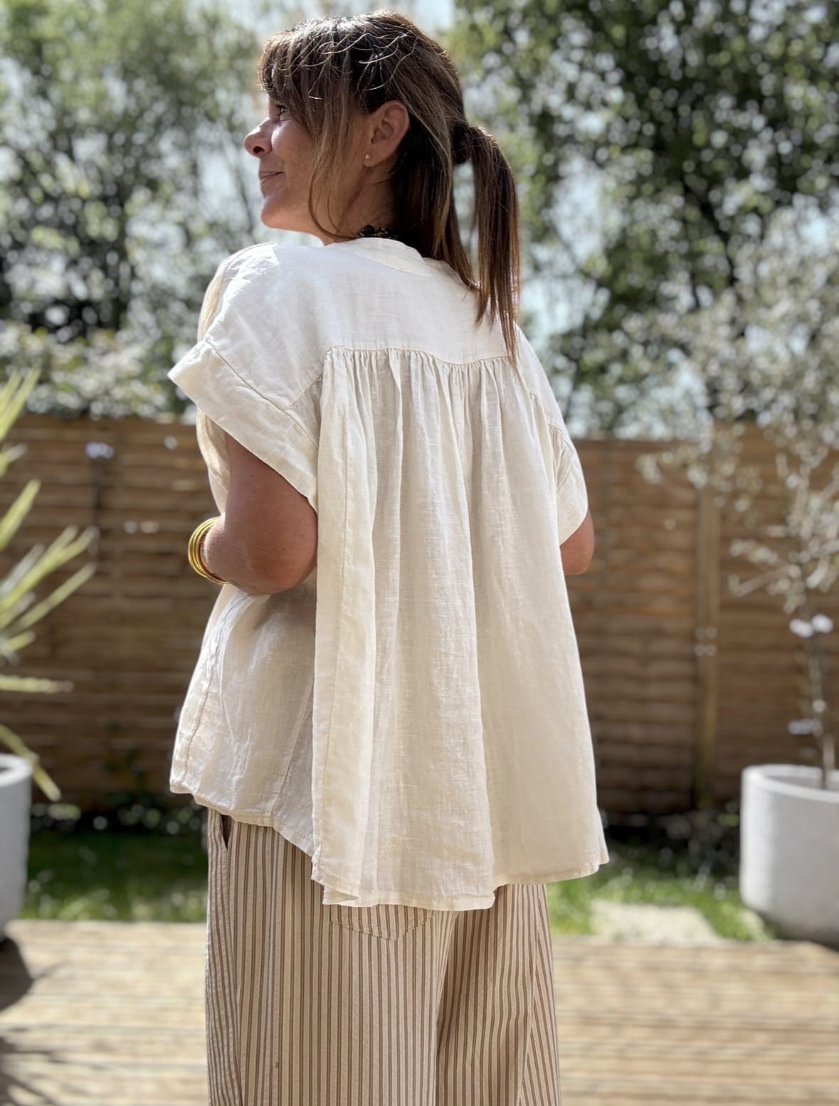 Blouse ample en lin écru Laila – Image 5