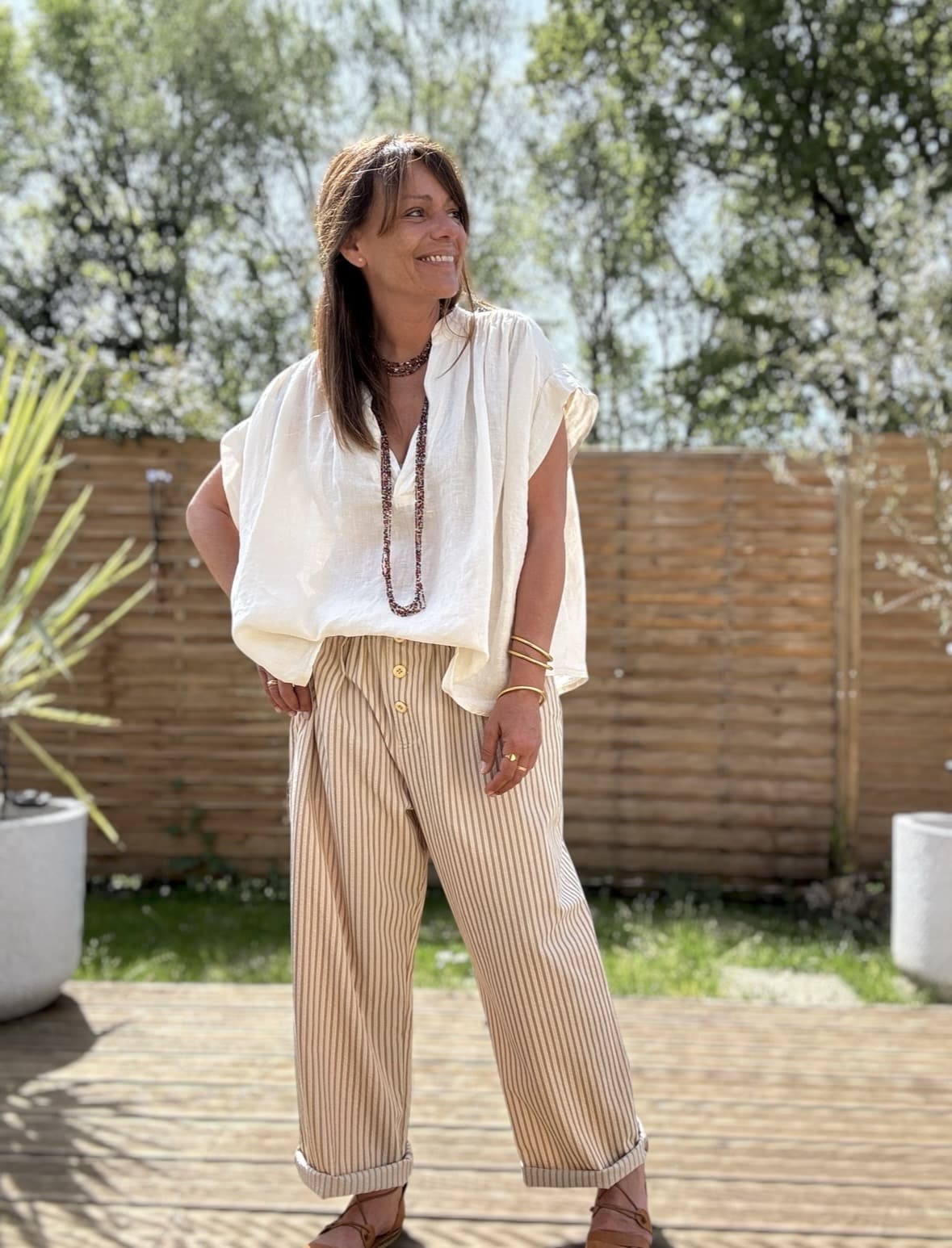 Blouse ample en lin écru Laila – Image 2