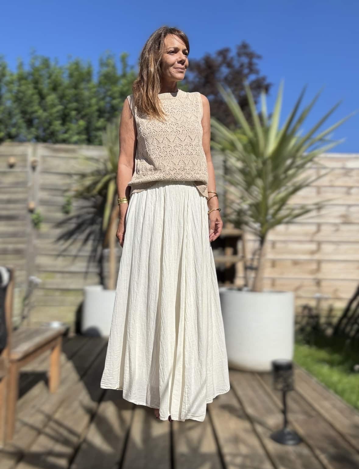 Jupe longue Mira en voile de coton écru, camel ou noir – Image 11
