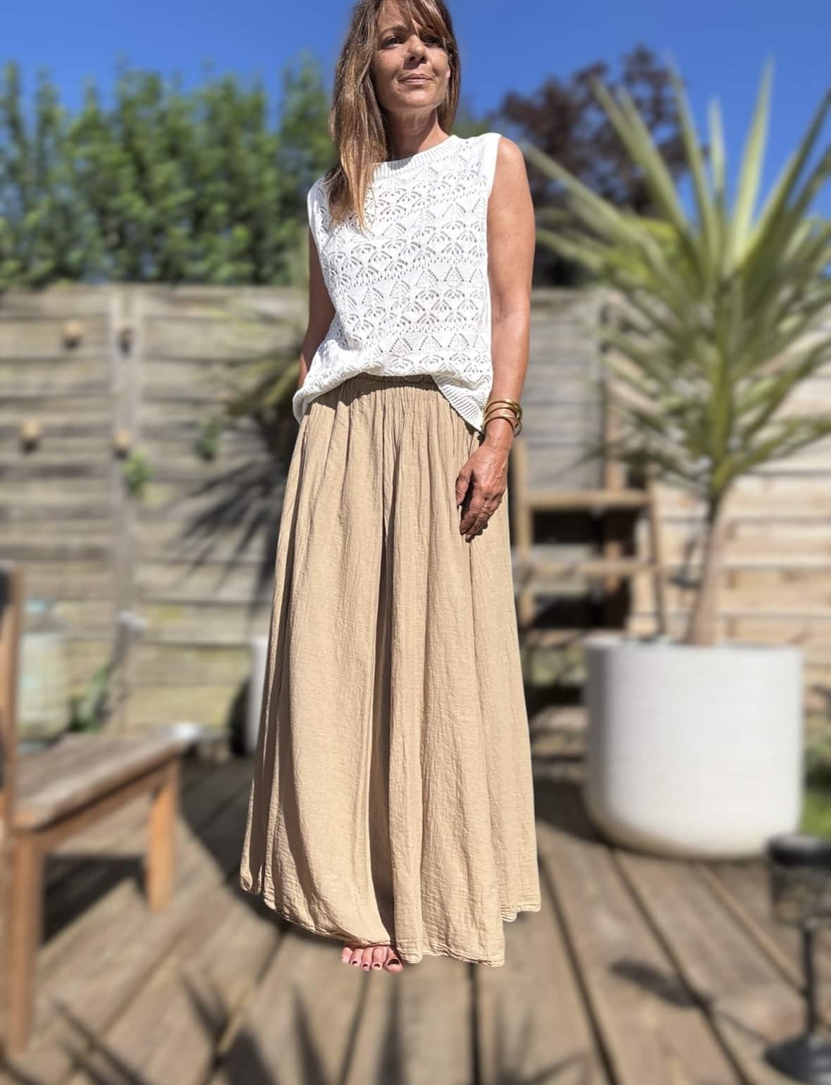 Jupe longue Mira en voile de coton écru, camel ou noir – Image 3