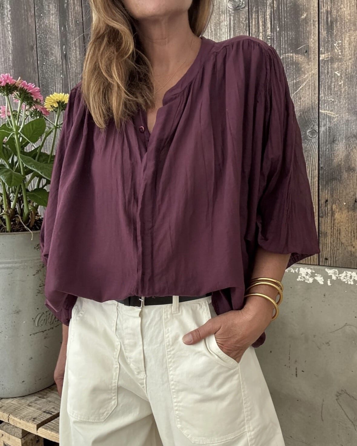 Chemise ample aubergine en voile de coton Maly – Image 4