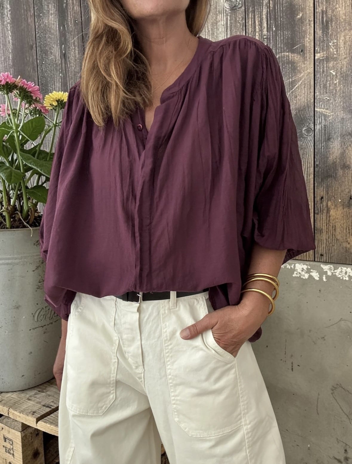 Chemise ample aubergine en voile de coton Maly – Image 4
