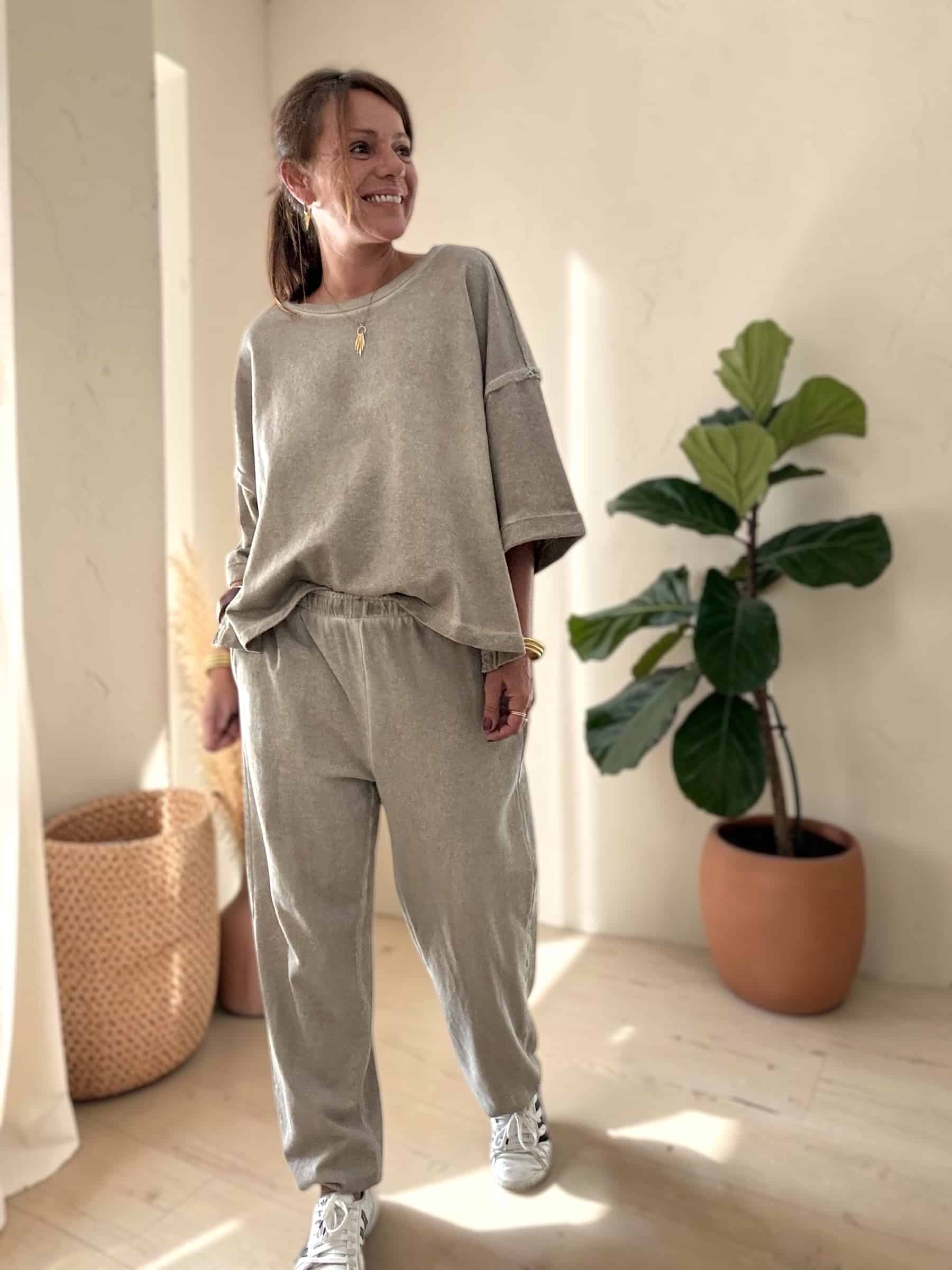Sweat oversize en coton beige délavé manches 3/4 – Image 7