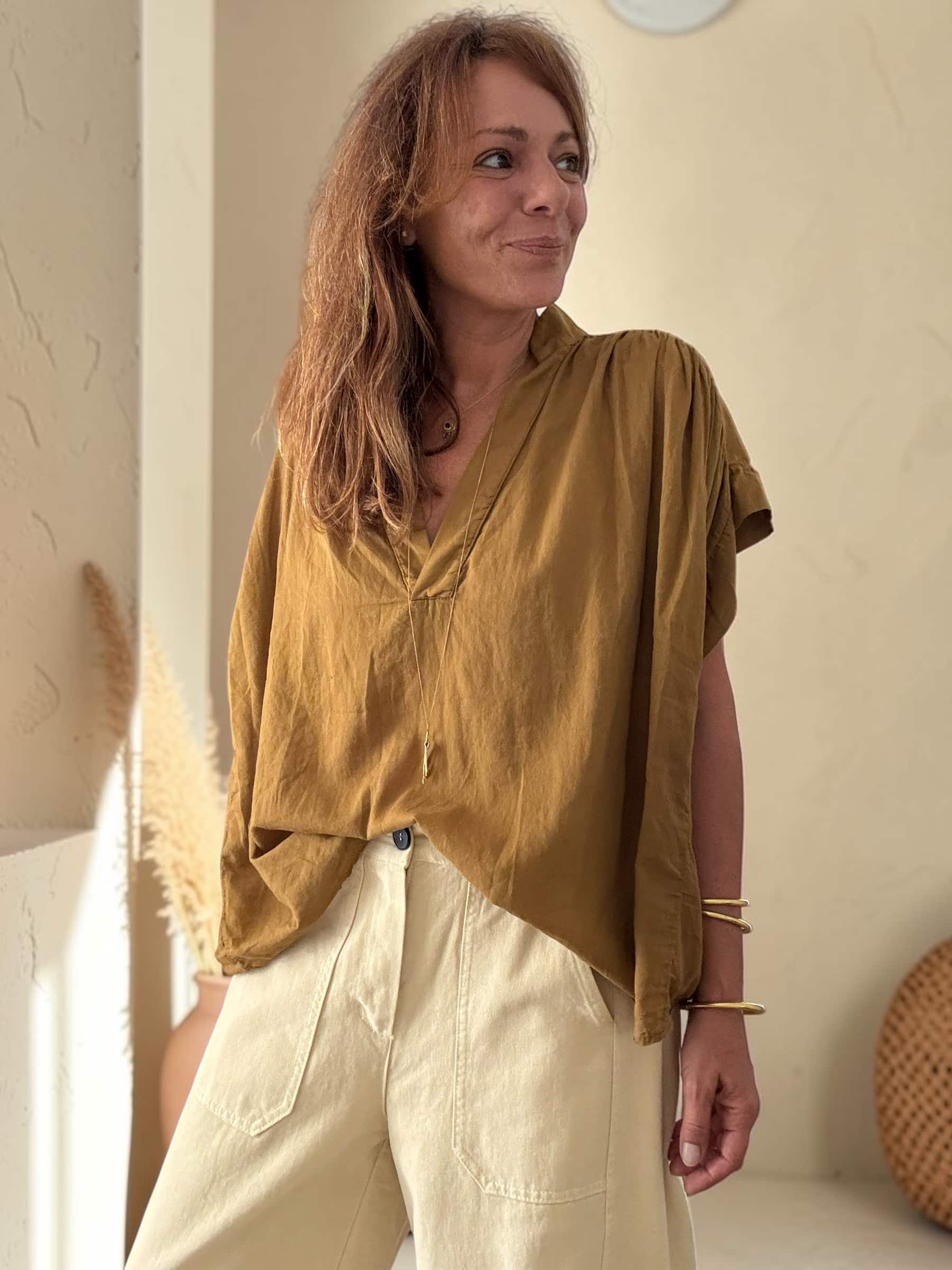 Blouse ample Théa en voile de coton safran