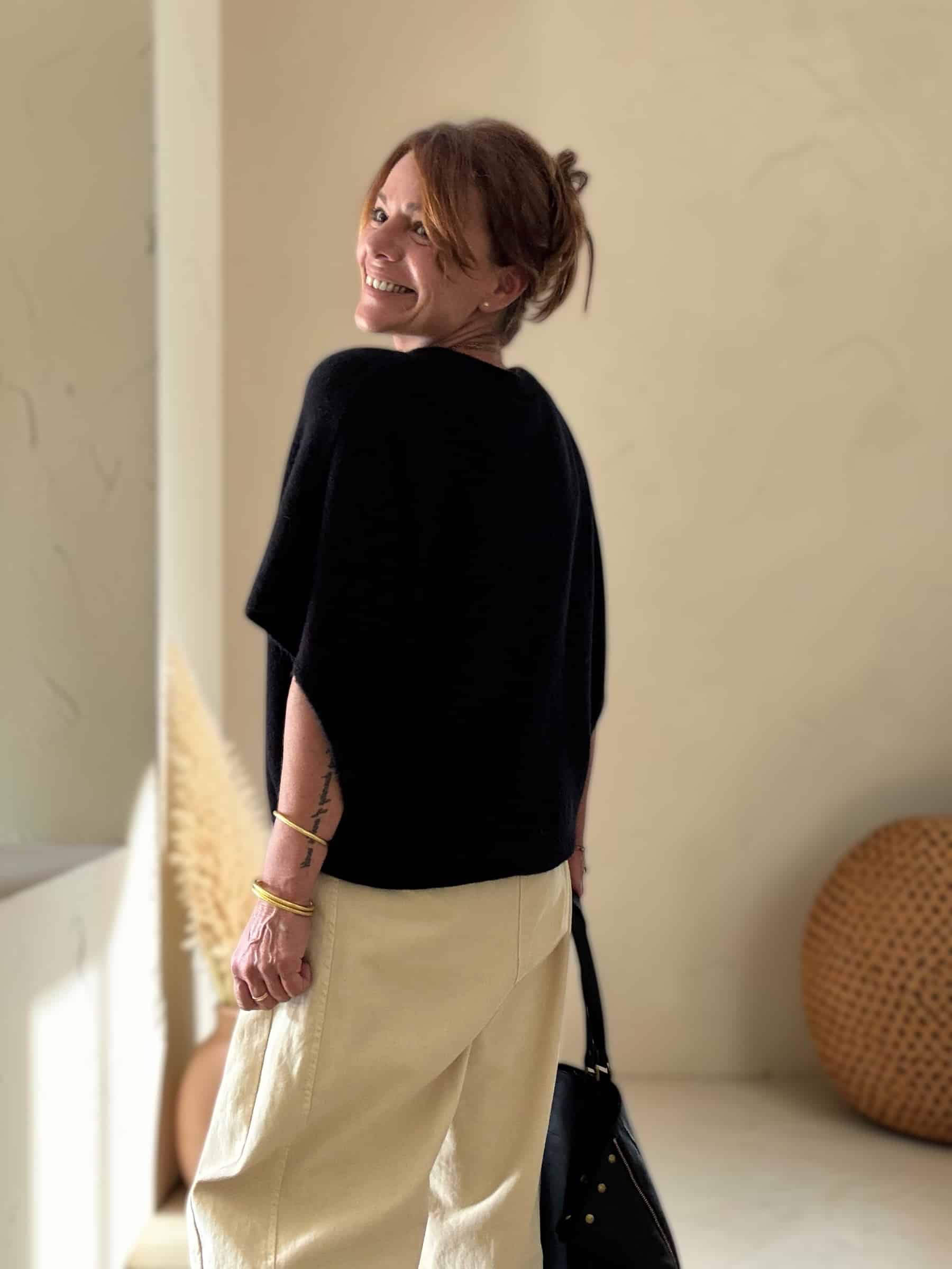 Pull chauve-souris en baby alpaga noir Niko – Image 4