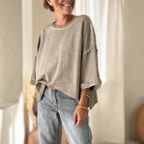 Sweat oversize en coton beige délavé manches 3/4